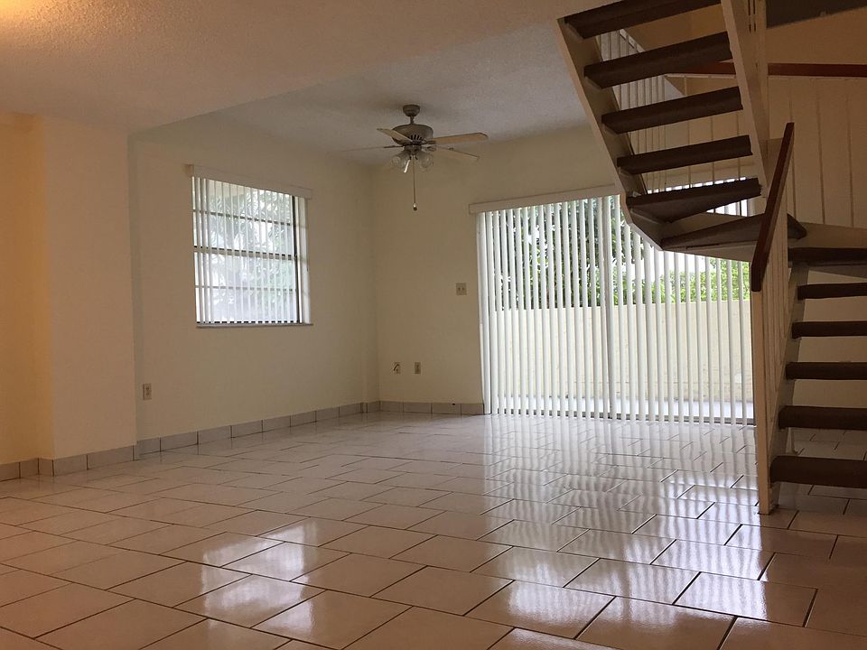 Please call or text me at 305 968 9887