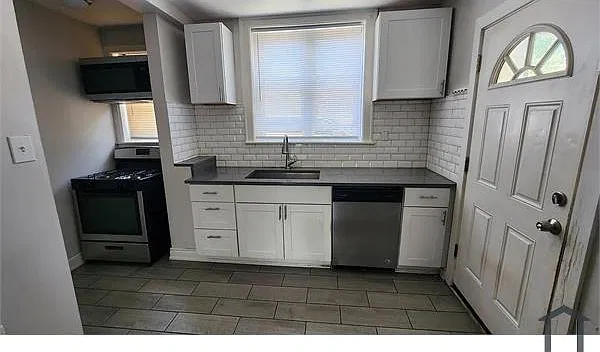2 bed, $2,300 — Photo 4