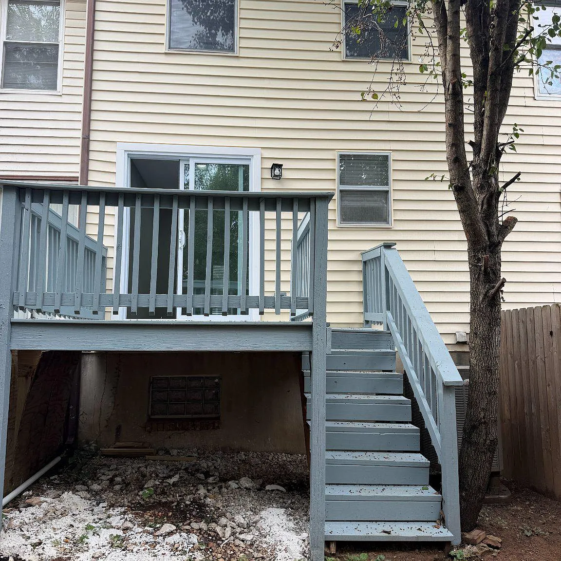 3 bed, 2.0 bath, 900 sqft, $2,300 — Photo 4