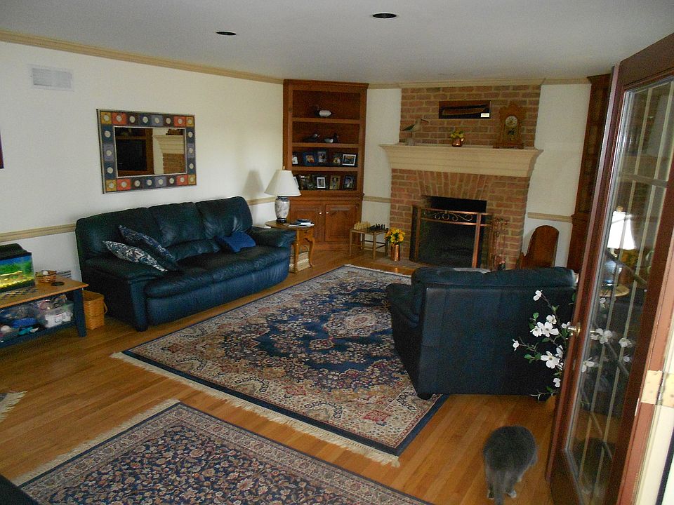 2nd View Family Room