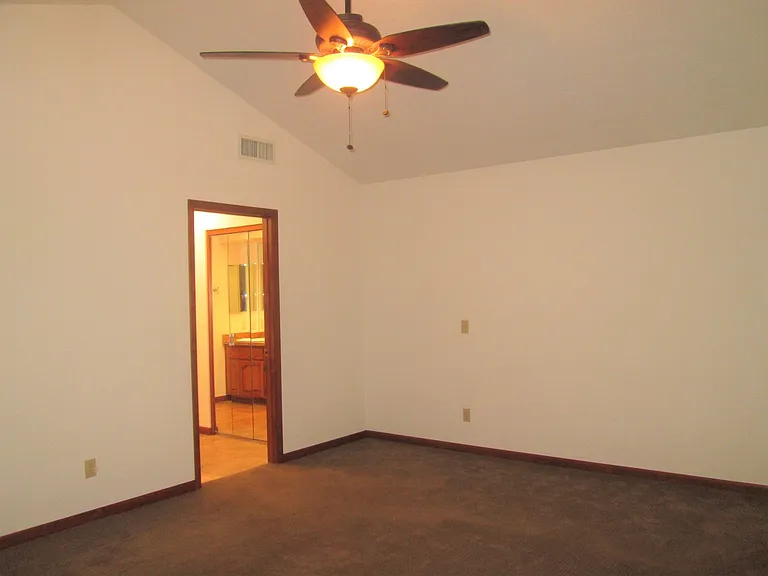 225 Kaibab Way — Photo 17