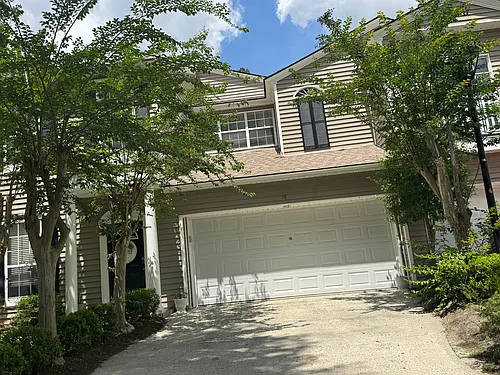 2502B Jerry Jones Dr #19 Photo 1