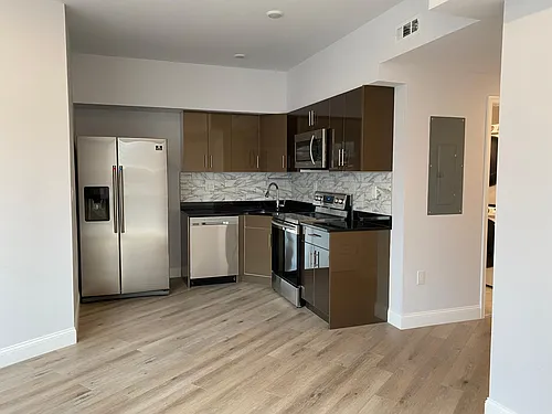 1111 Ridge Ave #404 Photo 1