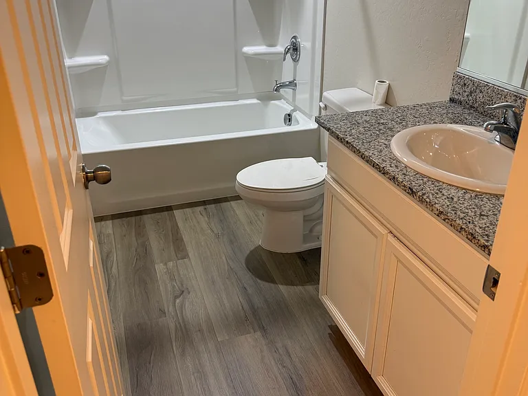 810 W Raymond St — Photo 9
