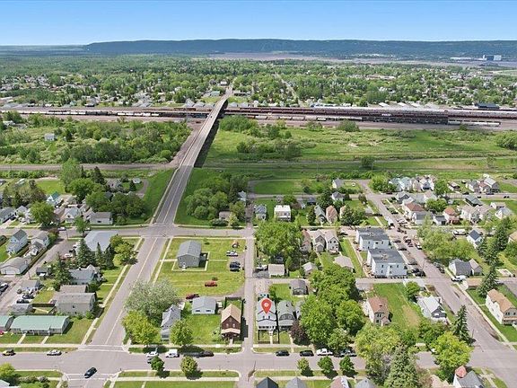 4th image of 2019 Banks Ave