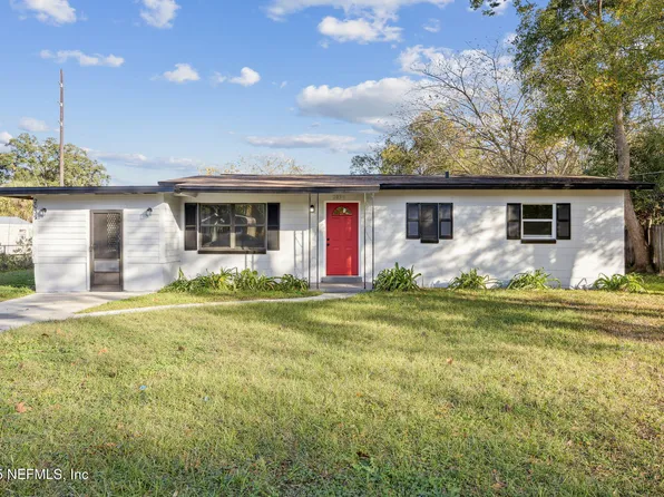 2039 SUNRISE Drive, Jacksonville, FL 32246