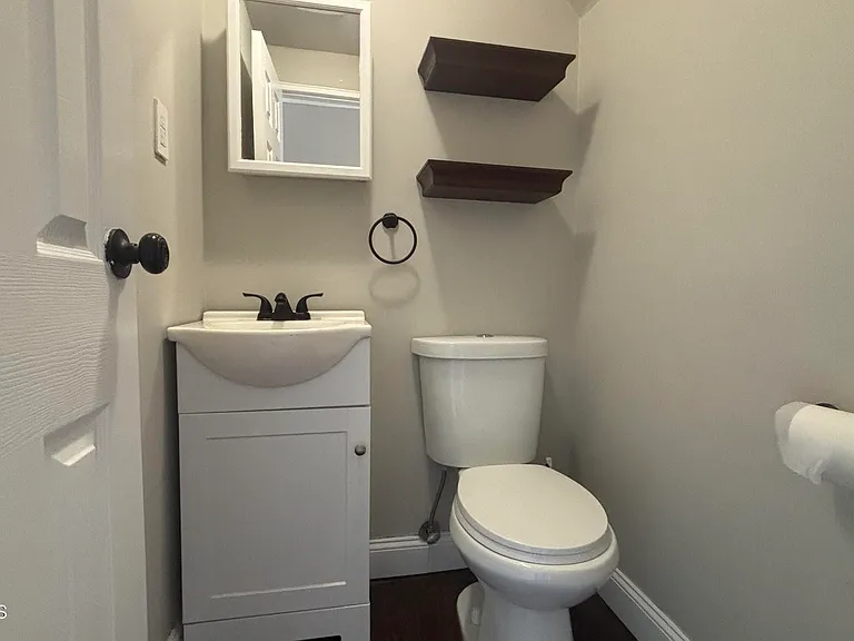 41 Village Green Way — Photo 13