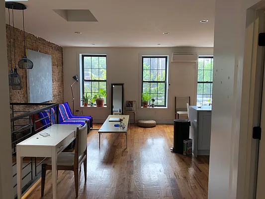 Rented by Highline Residential | media 26