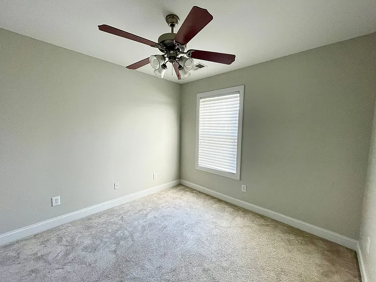 12 Braiden Manor Rd — Photo 11
