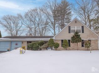 9 Crabtree Rd, Matawan, NJ 07747