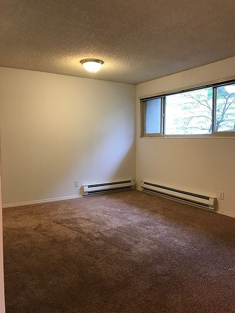 1st image of 5263 15th Ave NE APT 102