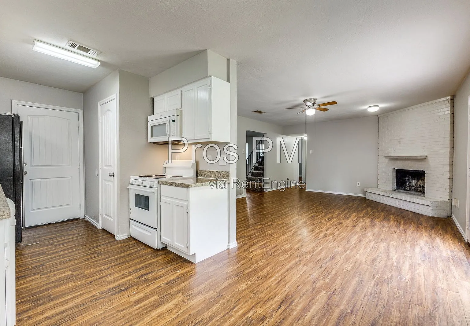 3 bed, 2.5 bath, 1650 sqft, $1,925 — Photo 4