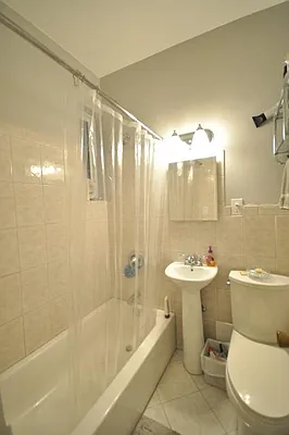 Rented by Keller Williams NYC | media 22