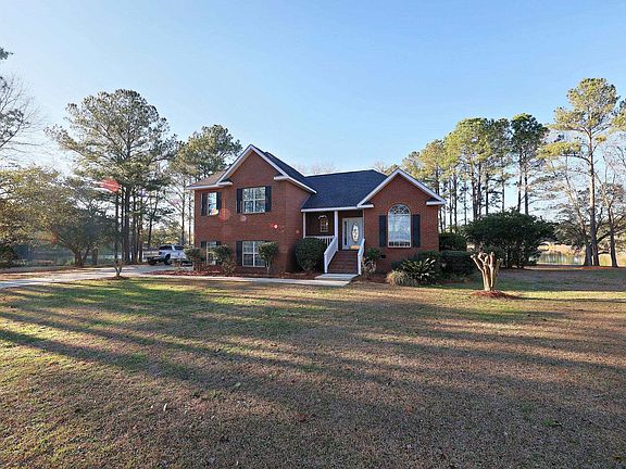 2nd image of 76 Riverwind Trl