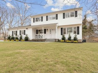 20 Upper Sheep Pasture Road, East Setauket, NY 11733