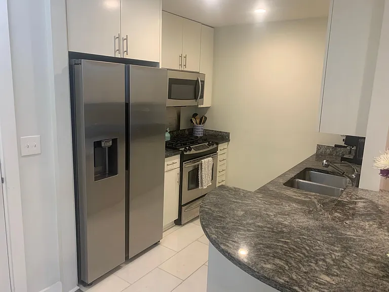 3338 Peachtree Rd NE #604 — Photo 5