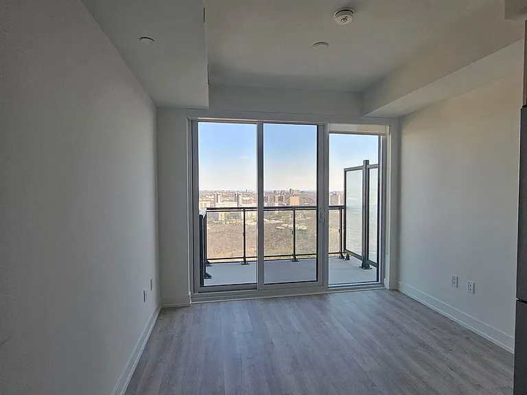 30 Inn On The Park Dr #3307 — Photo 5