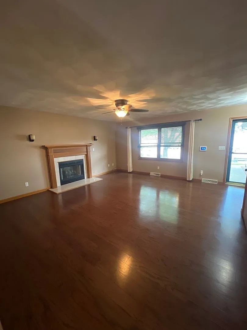 Building Photo - 2808 Biscayne Dr