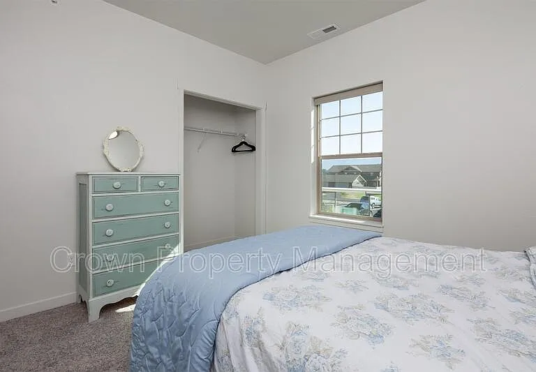 207 Sawyer Ln #D — Photo 11