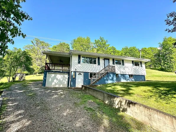 660 Mountain Dr, Pennsboro, WV 26415