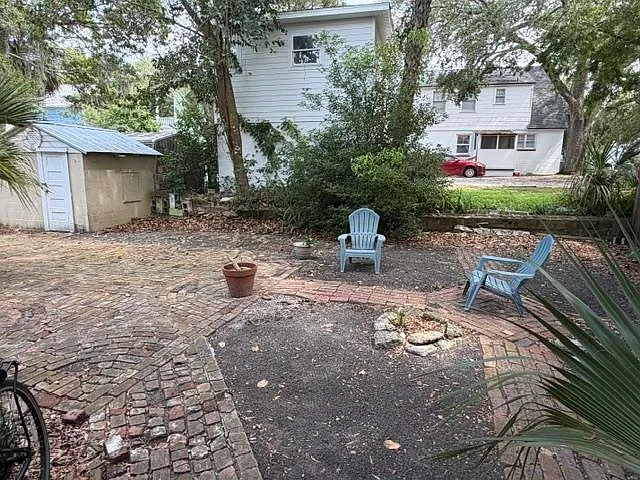 25 Desoto Pl #4 — Photo 9
