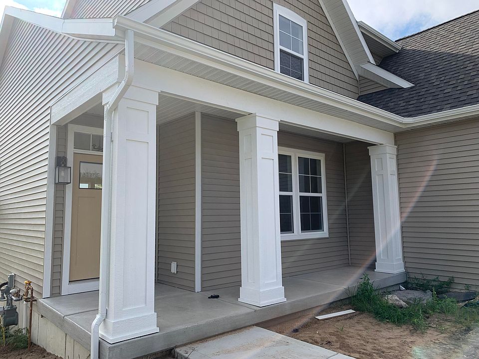 12746 Riverton Rd, Grand Haven, MI 49417 MLS 23028795 Zillow