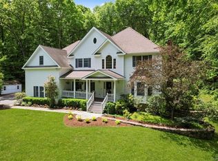 20 Dr Tonys Rd, Katonah, NY 10536