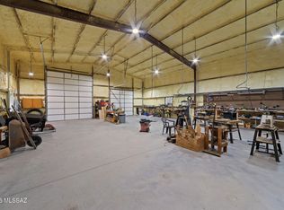 13 Hog Canyon Rd, Patagonia, AZ 85624