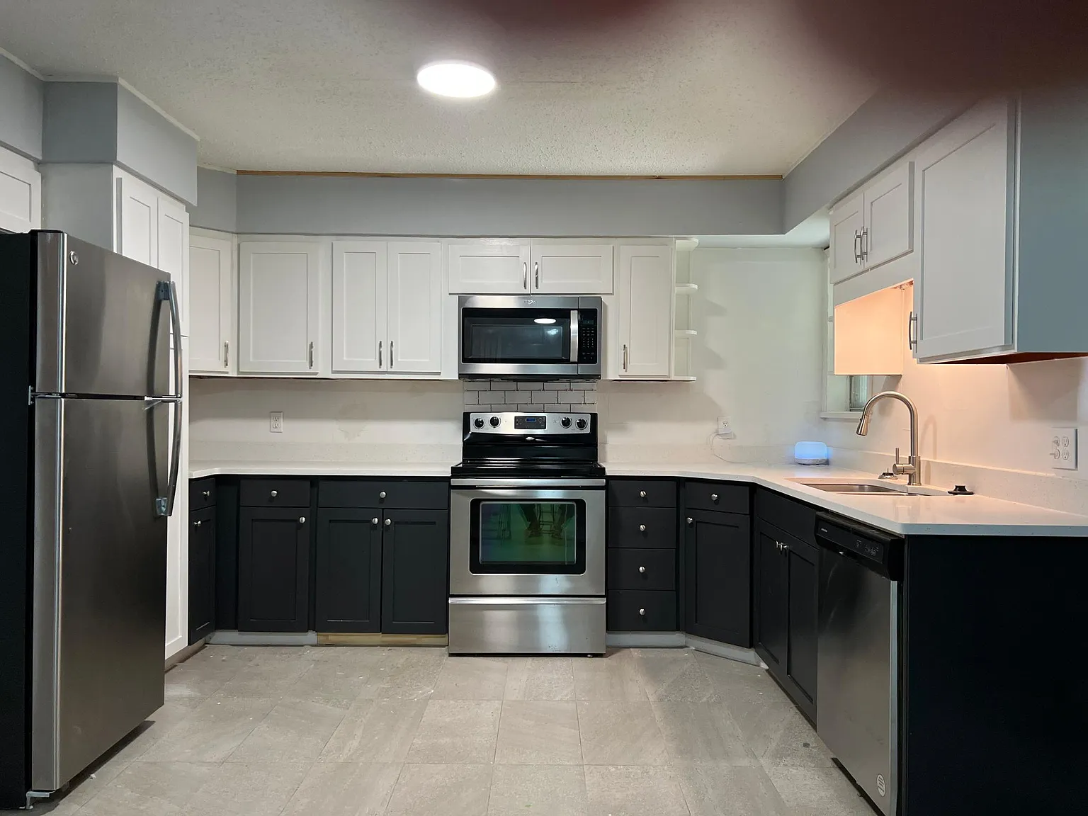 4 bed, 1450 sqft, $2,400 — Photo 3