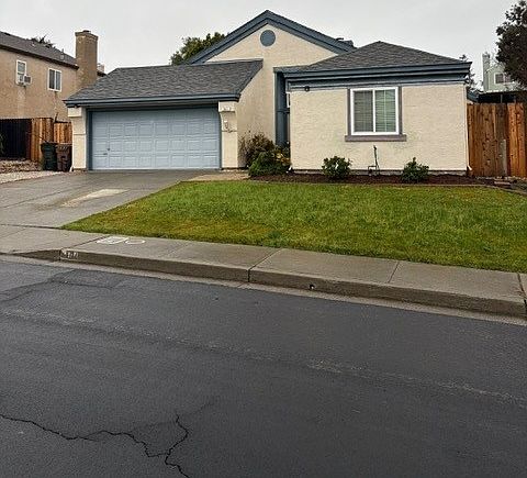 1st image of 511 Zinnia Ct
