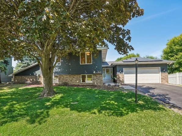 425 Crestview Dr S, Maplewood, MN 55119