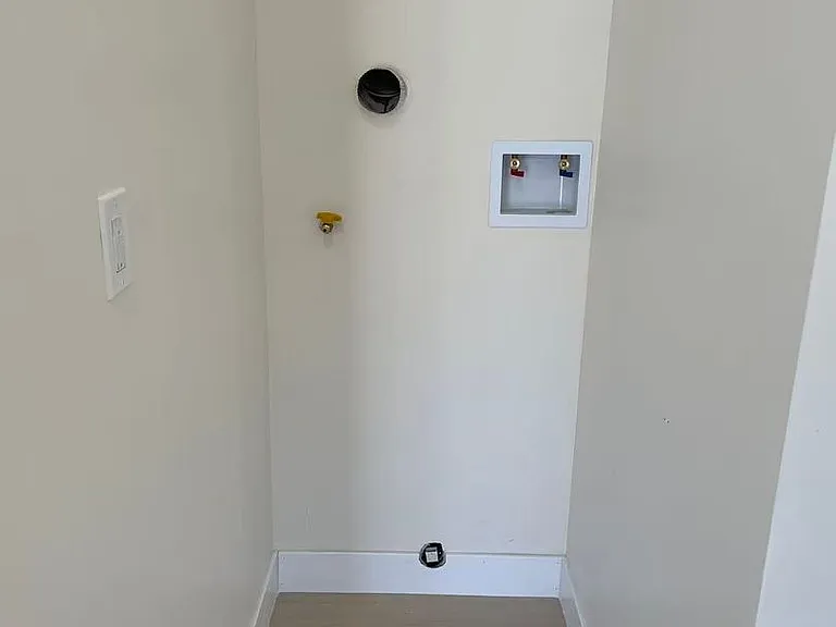 640 W Invergarry St — Photo 12