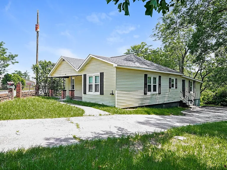 5224 Ridgeway St — Photo 12