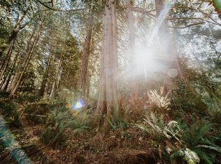 5735 Naylor Rd, Sechelt, BC V7Z 0C7