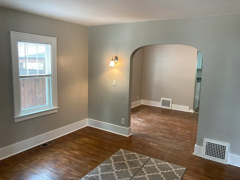 11711 Davis St — Photo 7