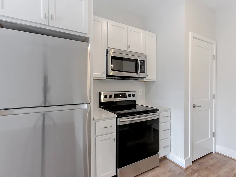 1238 Light St — Photo 30