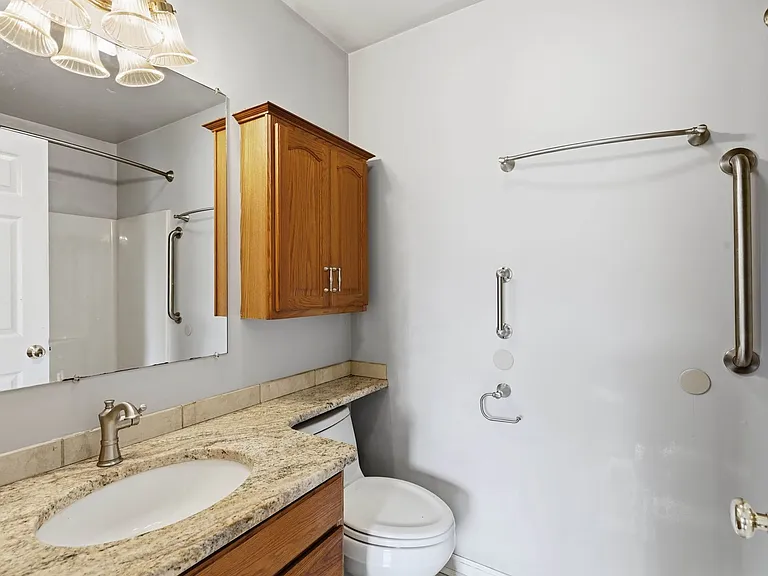 472 Hillside Dr — Photo 14