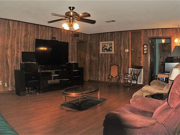 5th image of 64571 Birch Ct