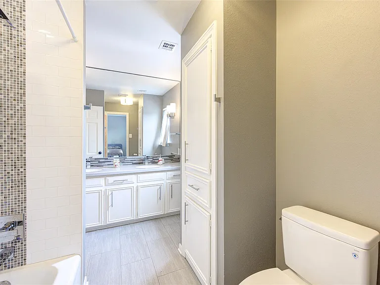 15739 Fleetwood Oaks Dr — Photo 32