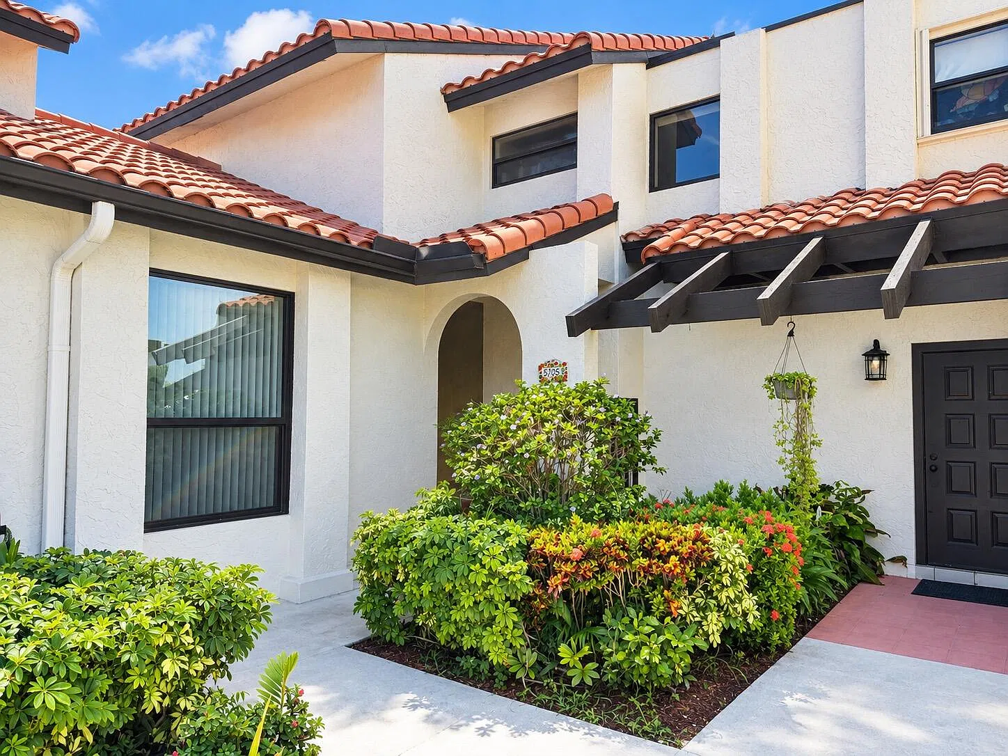 2 bed, 2.5 bath, 1452 sqft, $3,500 — Photo 1