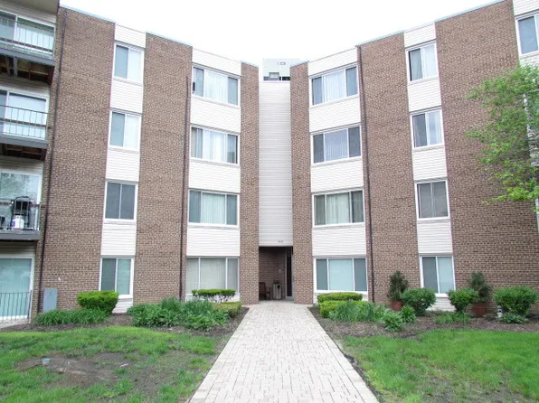 140 W Wood St Unit 416, Palatine, IL 60067