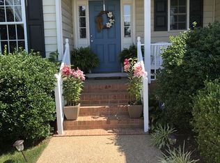 11205 Carrington Green Dr, Glen Allen, VA 23060