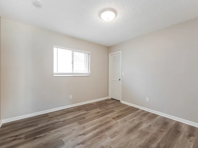 4336 Country Club Blvd — Photo 13