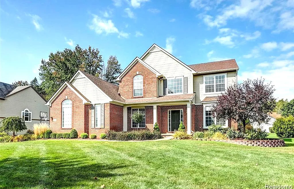 1088 Chemung Forest Dr photo 1