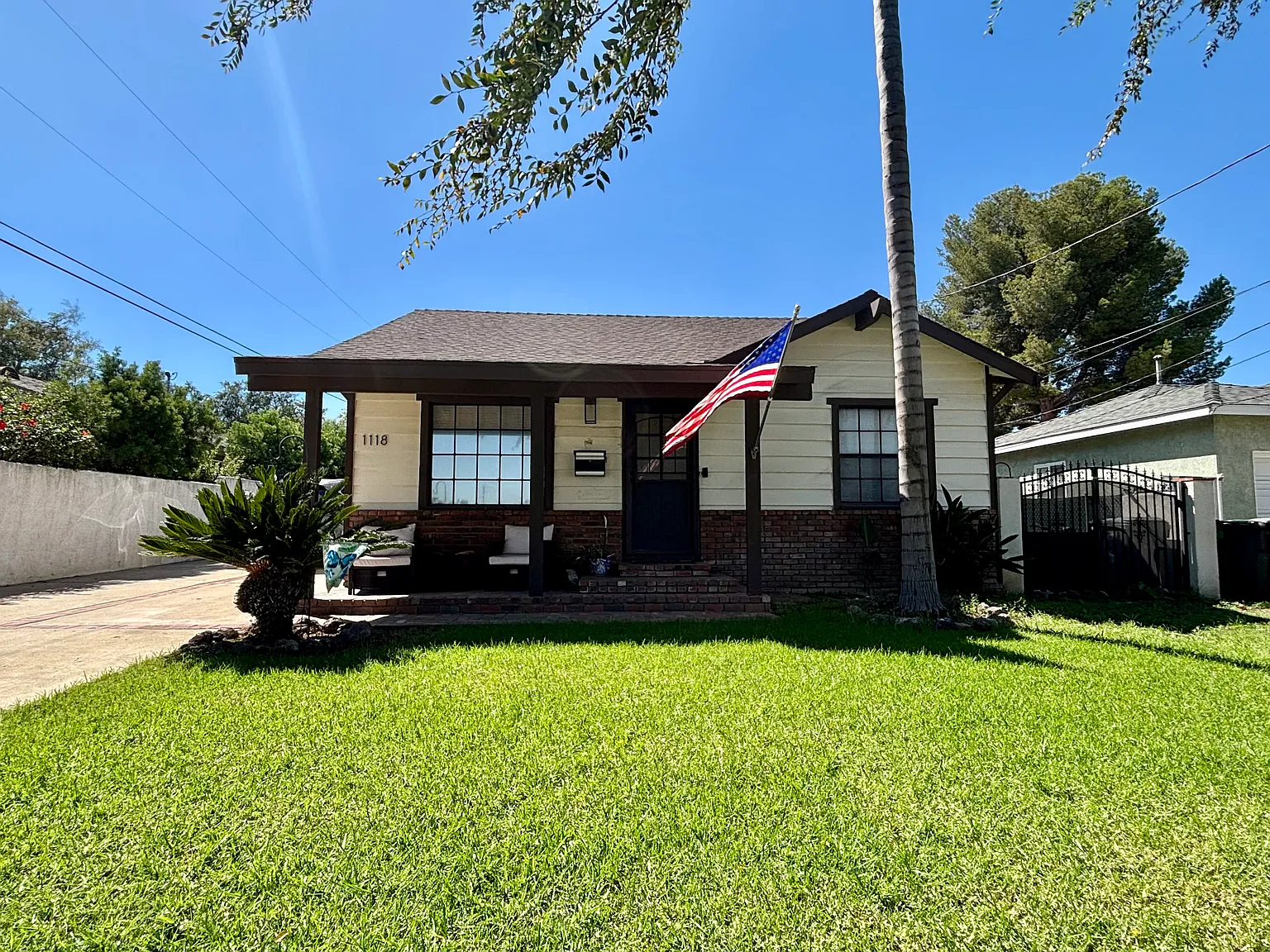 Fullerton Ave, Corona — Photo 1