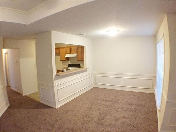 3rd image of 406 Truman St Ste A