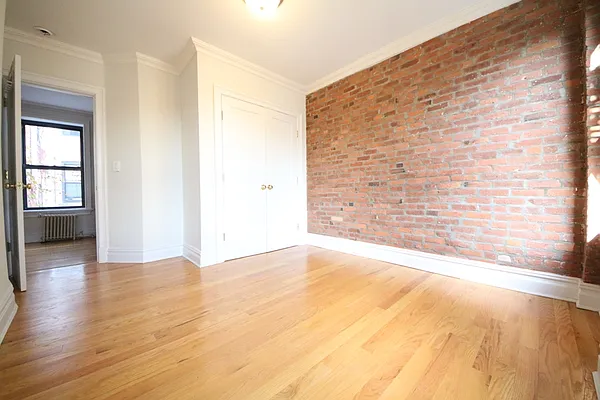 Rented by (Legacy) NY Quality Living Uptown | media 18