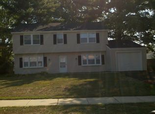 44 Hawthorne Ln, Willingboro, NJ