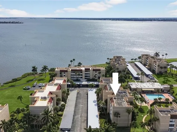 3462 NE Causeway Blvd APT 103, Jensen Beach, FL 34957
