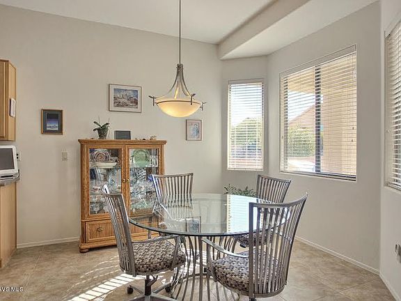 4th image of 1091 W Tenniel Dr